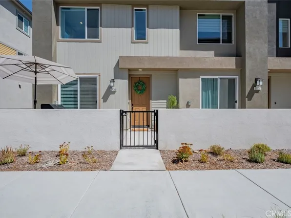 27136 Valley Oak Pl, Valencia, CA 91381