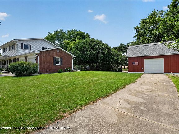 3rd image of 11892 S Wright Rd