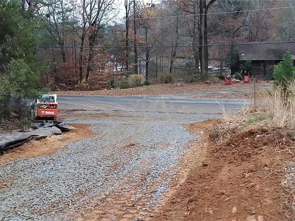 5th image of 2387 Dawsonville Hwy