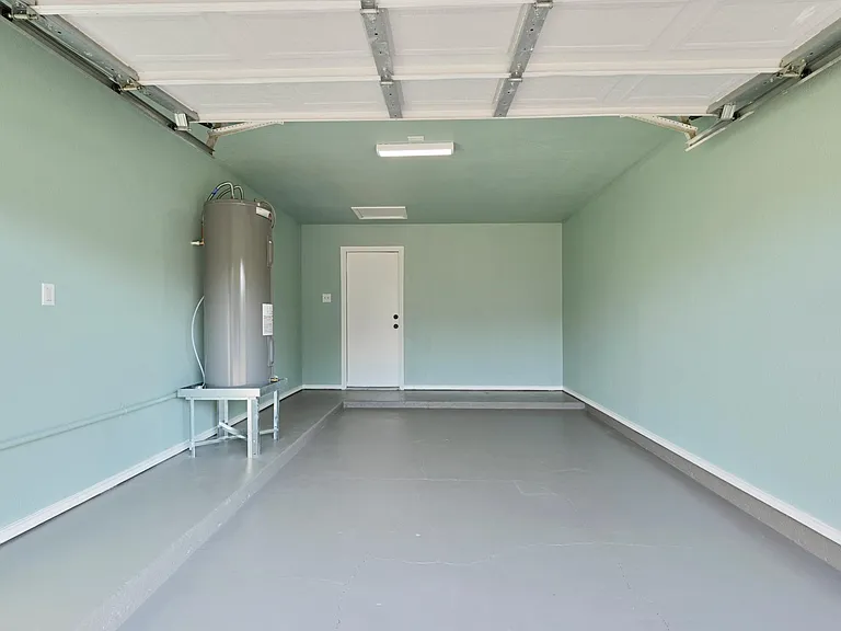 1102 Winecup Cir — Photo 14