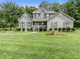 619 Old Fort Rd, Fairview, NC 28730