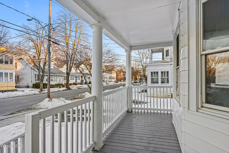 3rd image of 50 Southern Boulevard