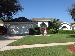 901 Marble Dr, Naples, FL 34104