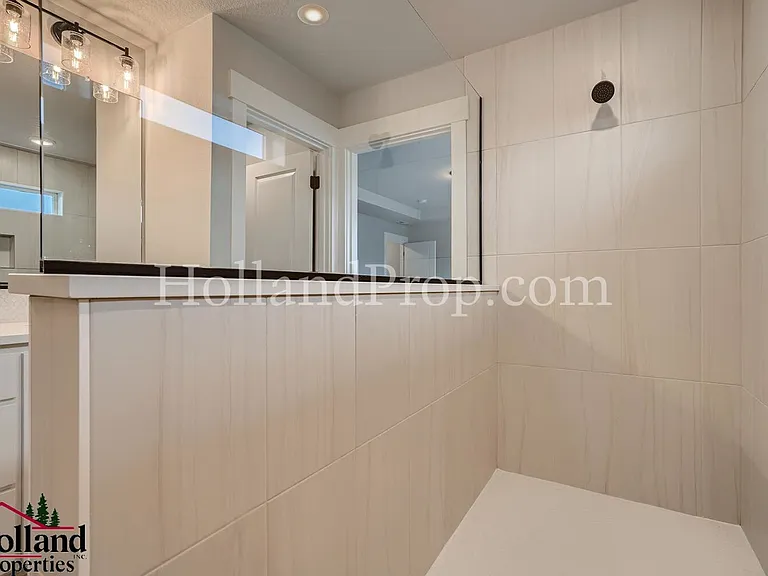 5981 SE Skylight St — Photo 18