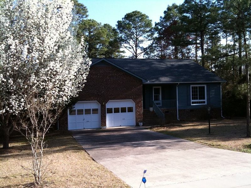 Ahhhh, such a cute home.