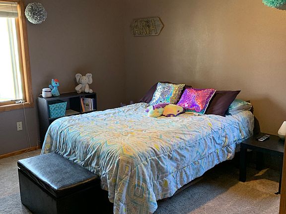 Large Bedroom #1