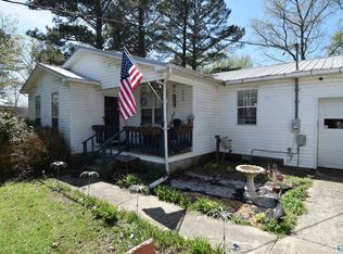 37 3rd Ave E, Grant, AL 35747