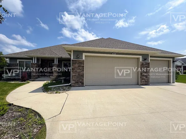 4074 Frobisher Flds, Hobart, WI 54155