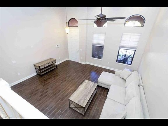 3rd image of 8346 Esperanza St