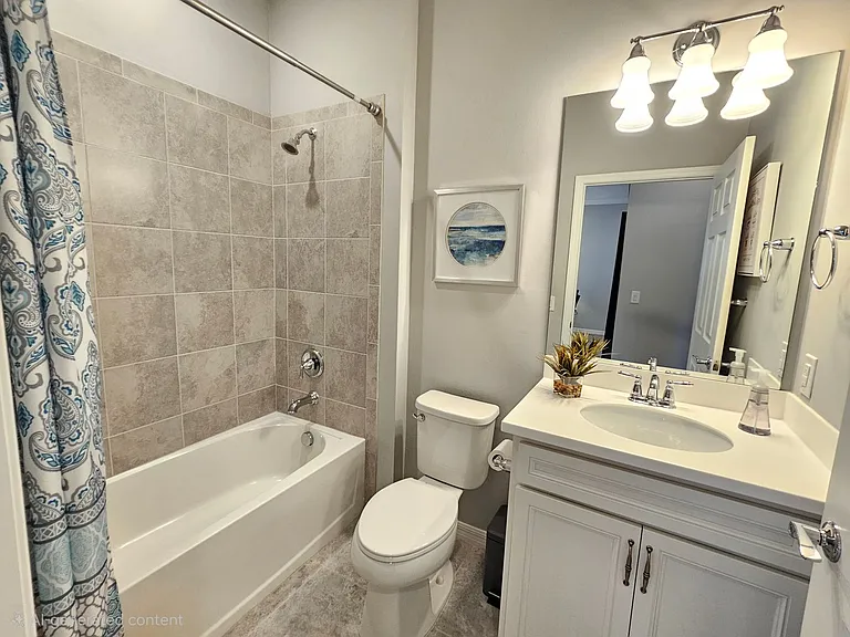 13858 Campoleone St — Photo 49