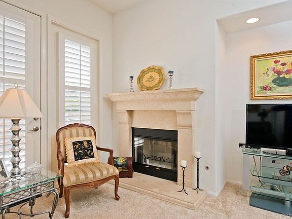 4th image of 23754 Mahogany Ct