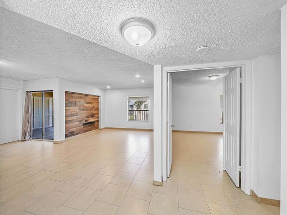 4th image of 3413 Cocoplum Circle #3407