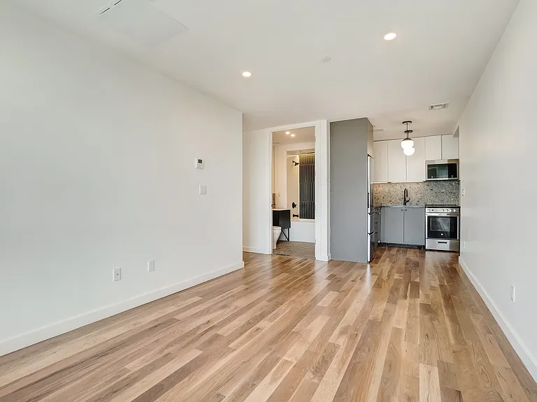 1515 Park Pl #501 — Photo 6