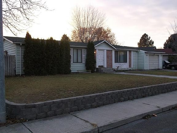 2nd image of 2417 W Klamath Ave