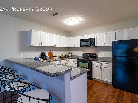 4th image of 250 Chittenden Ave #301