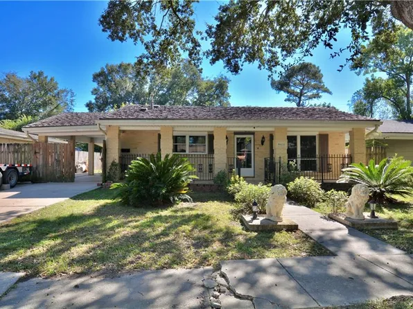 6131 Stratford Pl, New Orleans, LA 70131