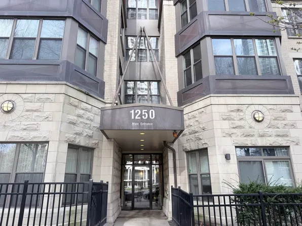 1250 S Indiana Ave APT 509, Chicago, IL 60605