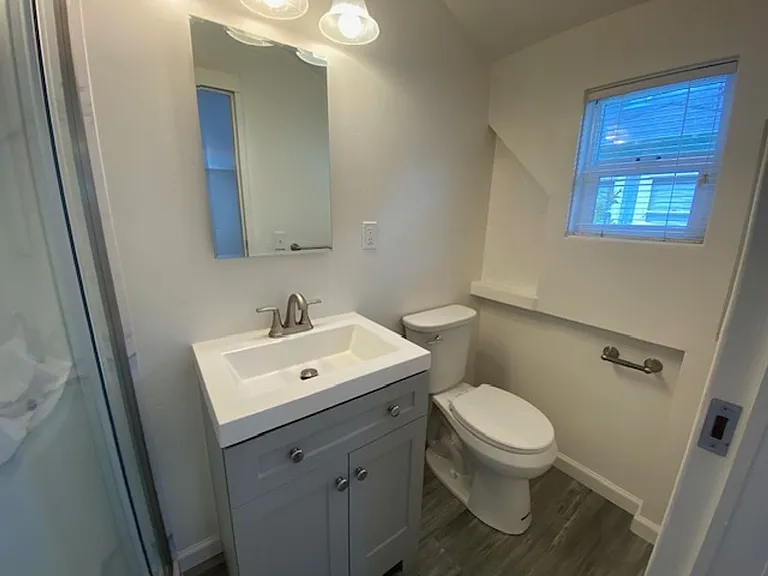 246 Locust St — Photo 7