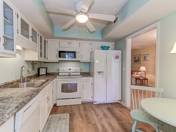 4th image of 1504 Ventura Pl