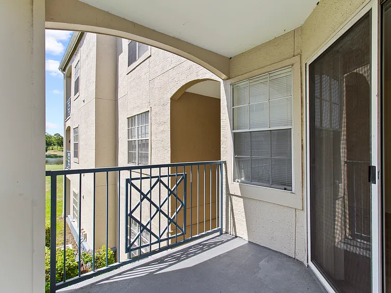 7330 Westpointe Blvd #421 — Photo 21