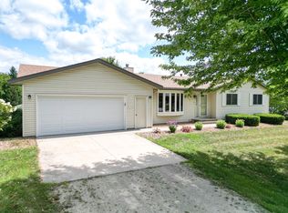 524 10th Ave SE, Byron, MN 55920