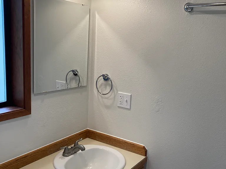 1904 Madison Ave NW #B — Photo 5