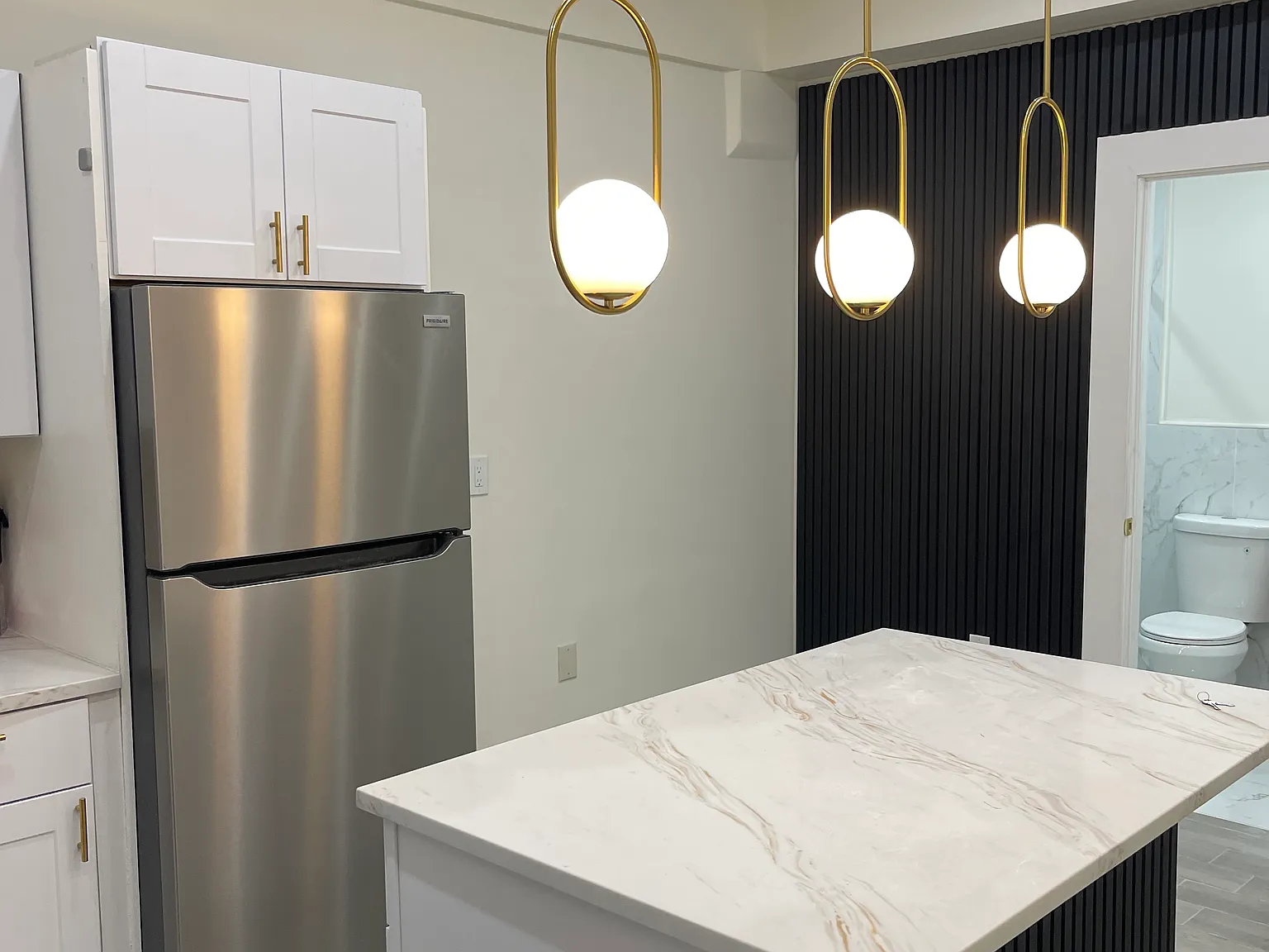 94 Park Ave — Photo 1