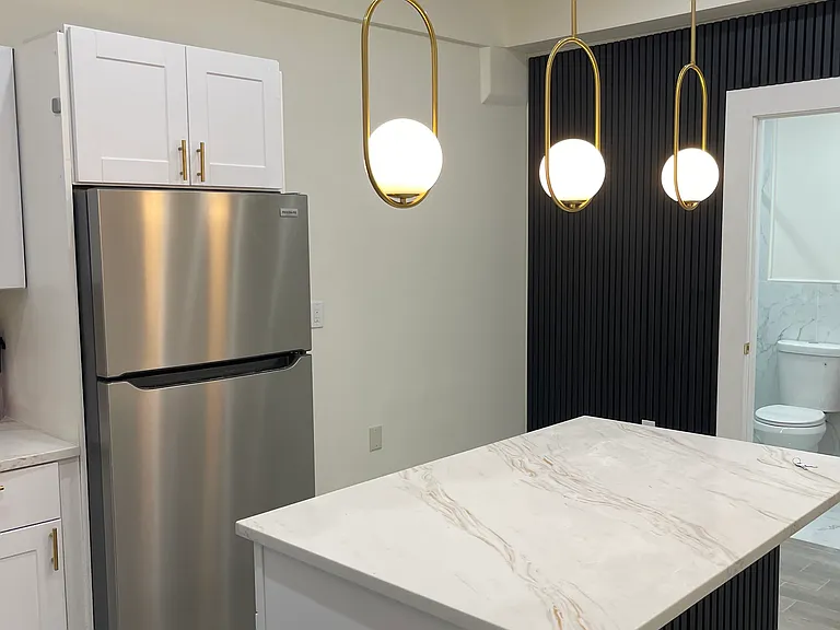 94 Park Ave #3 — Photo 1