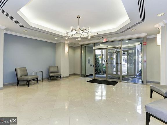 2nd image of 7500 Woodmont Ave #S1011