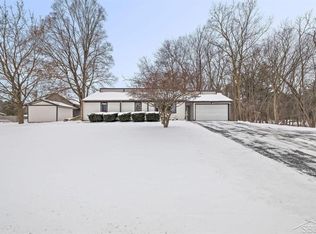 3095 N River Rd, Saginaw, MI 48609