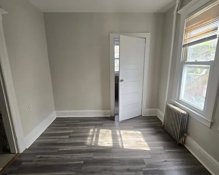 54 Princeton St #2L — Photo 4