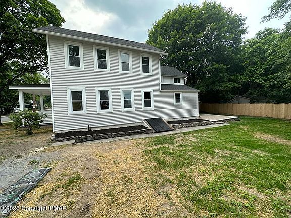 4th image of 47 E Broad St