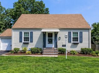 36 Bonad Rd, West Roxbury, MA 02132