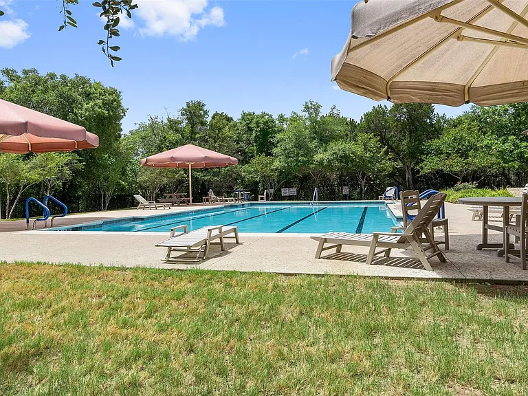 9412 Solana Vista Loop #B — Photo 25