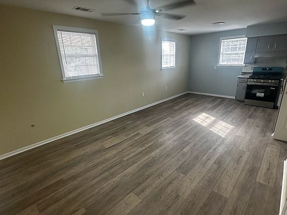 2nd image of 3992 Penn Ave APT 11