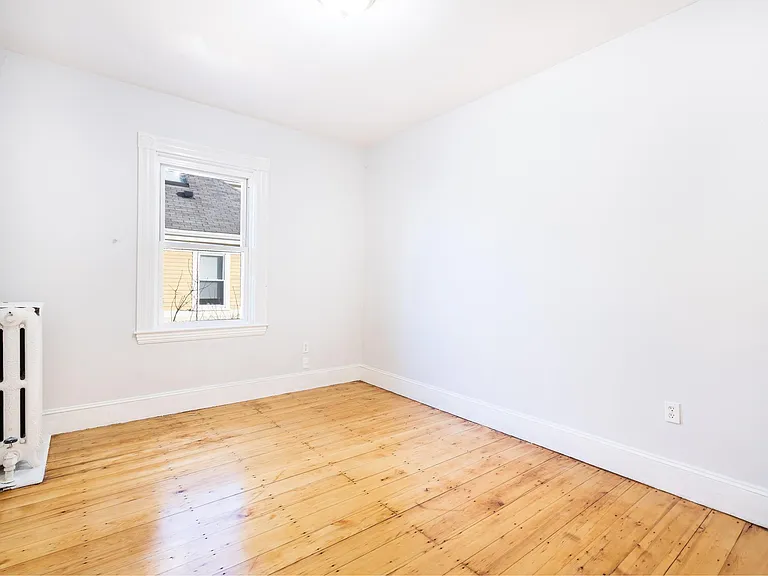 86 Brook St #3 — Photo 17