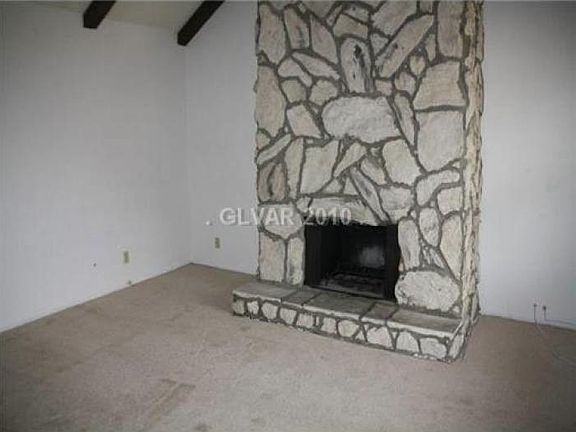 3rd image of 4480 Del Oro Dr
