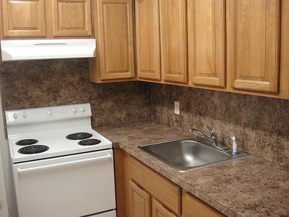 3rd image of 341 Camden Dr #O
