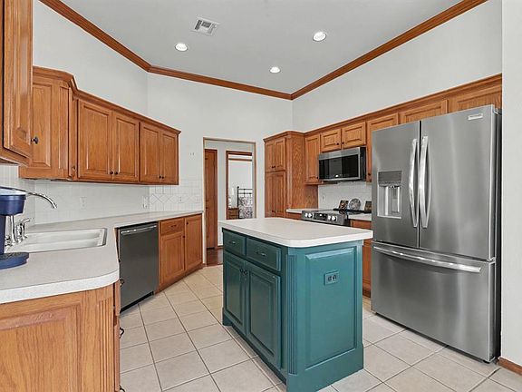 3rd image of 509 S Santa Fe Ave APT 162