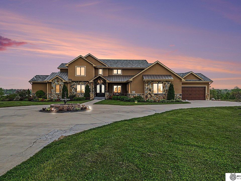 1st image of 1520 Provencal Cir