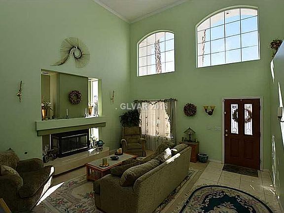 4th image of 8300 Deer Springs Way