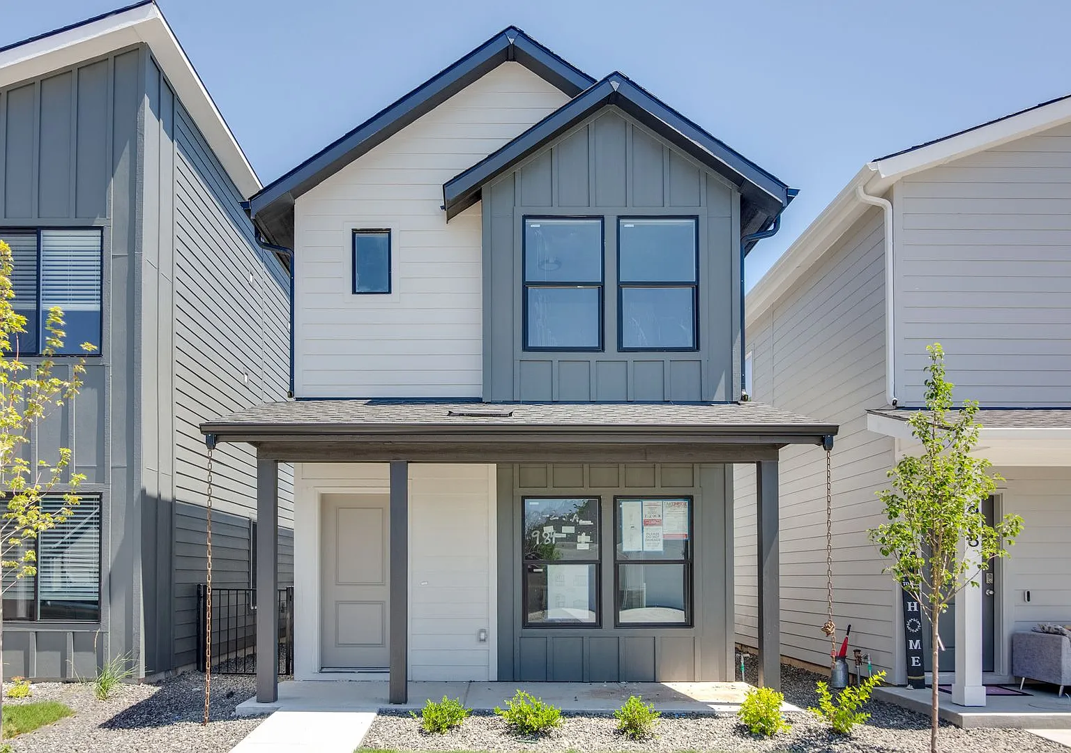 Brand New Beautiful 2 Bedroom Cottage Now Available! — Photo 1