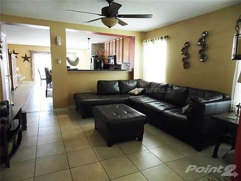 4th image of 6915 Hawthorne Trace Ln