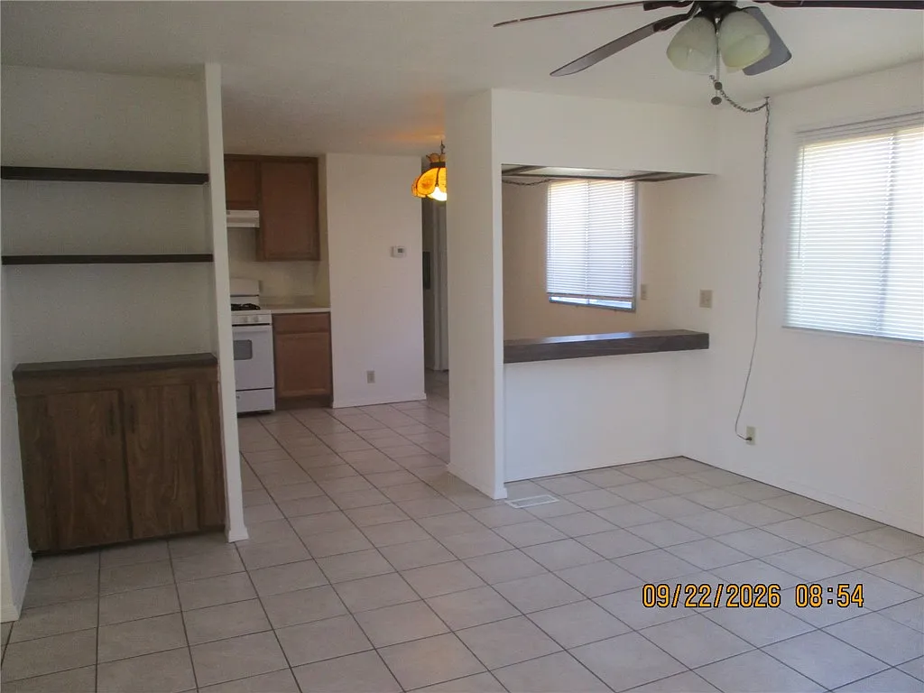 4 bed, 2.0 bath, 1200 sqft, $1,100 — Photo 3
