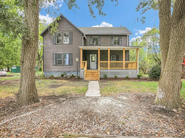 208 E 1790 North Rd, Gilman, IL 60938