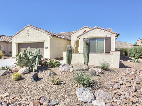 2nd image of 827 N Turquoise Vista Dr