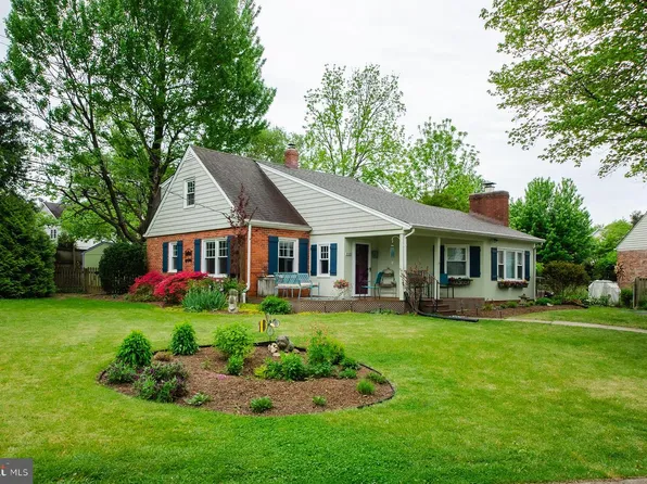 7133 Tyler Ave, Falls Church, VA 22042