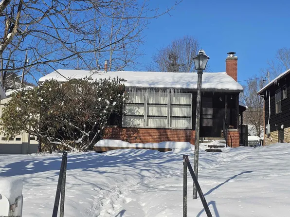 456 Maple Lake Rd, Bridgeport, WV 26330