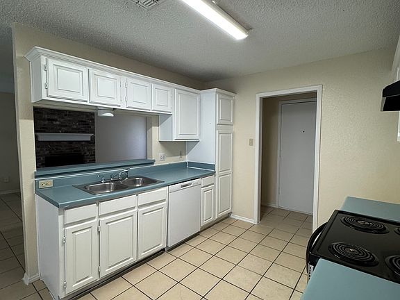 4th image of 4524 Halyard Ct