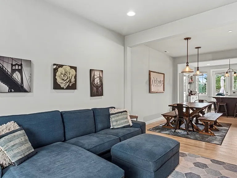 1621 Seattle Hill Rd #B-2 — Photo 2